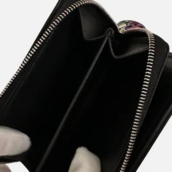 Authentic Louis Vuitton Ski Monogram Wallet - Picture 7 of 9